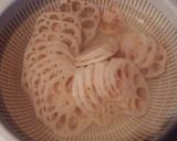 れんこんの挽き肉はさみ焼き♪照り焼き風作り方1写真