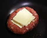 手が汚れず簡単☆チーズインハンバーグ☆作り方4写真