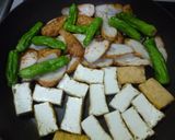 練り物3本と厚揚げ1個としし唐適宜作り方2写真