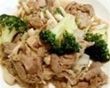 カリフラワーシメジ豚肉のにんにくマヨ炒め作り方6写真
