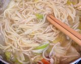 鍋の残り汁で簡単ラーメン？！作り方2写真