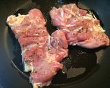 簡単♬鶏もも肉の皮パリねぎ塩ソテー♫作り方3写真