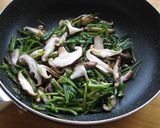 ほうれん草と椎茸の★ココットカマン作り方4写真