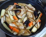 鶏手羽元とごぼうと茄子の甘酢煮作り方4写真