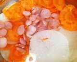 大根とにんじんのコンソメスープ作り方2写真