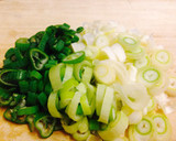いい香り♪簡単絶品♡焦がしネギたまご炒飯作り方1写真