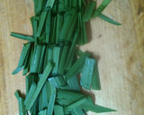 簡単 きくらげ ニラ 椎茸の 中華スープ作り方3写真
