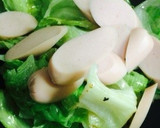 簡単♬レタスと魚肉ソーセージの炒めもの作り方2写真