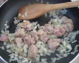 簡単☆鶏肉のとろ～り♪トマトチーズパスタ作り方1写真