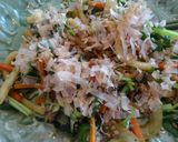 簡単ランチ☆鶏そぼろと蕪の葉の焼うどん作り方7写真