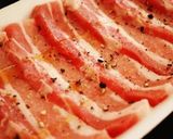 豚バラ焼肉 ねぎキムチ乗せ作り方1写真
