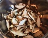 ブレンダーで！簡単☆濃厚しいたけスープ作り方1写真