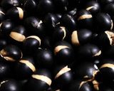 おやつに、黒豆茶に…炒り黒豆作り方3写真