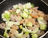 エビと青梗菜の中華風あんかけパスタ作り方1写真