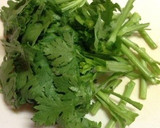 春菊と牛そぼろのオイスター焼きそば作り方1写真