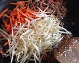 春菊と牛そぼろのオイスター焼きそば作り方5写真