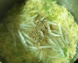 朝食に簡単！キャベツともやしのかきたま汁作り方4写真