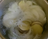 さつまいもと玉ねぎのお味噌汁♪作り方2写真