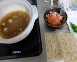鍋の〆に鮭コンソメチーズうどん作り方1写真