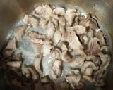 牛すじ肉と突き大根作り方1写真