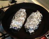 簡単☆鮭のホイル焼き〜味噌マヨ味〜作り方3写真