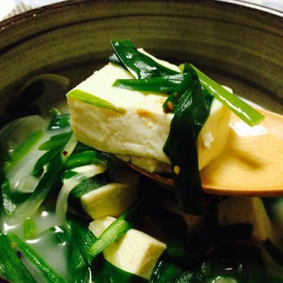 豆腐とニラのほっこり鶏白湯スープ♫ by いぬねこ食堂 【クックパッド