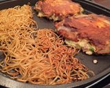 堅焼きそば入り☆パリパリ無水お好み焼き作り方6写真