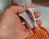 圧力鍋で骨まで柔か～♪寿司酢で秋刀魚煮☆作り方6写真