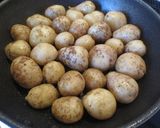 皮付きのまま新じゃがの激ウマ炒め♡作り方3写真