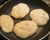 さつまいもタップリのチキンバーグ作り方3写真