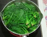 離乳食中期～☆しらすとほうれん草のおかゆ作り方2写真