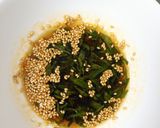 鶏皮ともやしのポン酢和え（ラー油入り）♡作り方2写真