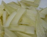 シャキッとやーこんの梅肉和え作り方1写真