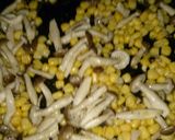 シメジとコーンのせ…生野菜(*^^*)作り方1写真