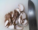 子供が喜ぶ鳥胸肉ときのこのバタポン炒め作り方6写真