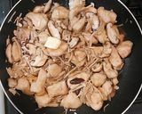 子供が喜ぶ鳥胸肉ときのこのバタポン炒め作り方14写真