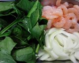 えびとほうれん草のクリームパスタ♪作り方1写真