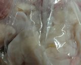 鳥皮のカリカリ レモン炒め作り方1写真