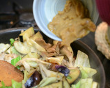 キャベツ・玉ねぎ・舞茸の味噌マヨ炒め作り方5写真