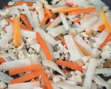 大根と鶏そぼろの甘辛炒め!作り方3写真