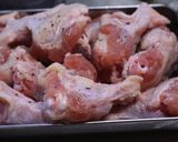 鳥手羽とエリンギのトマト煮作り方1写真