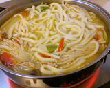 味噌煮込みうどん、具いろいろ。作り方7写真