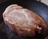 豚肉とプルーンの蒸し煮作り方2写真