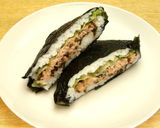 簡単！塩こんぶでおにぎらず【ツナ】作り方7写真