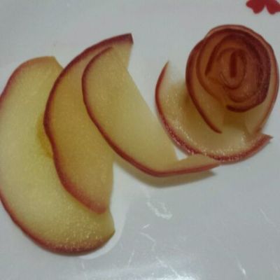 リンゴコンポート薔薇 by にゃ～☆♪ 【クックパッド】 簡単