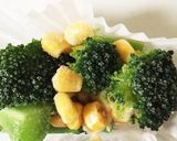お弁当にブロッコリーコーンのおいマヨ〜作り方3写真