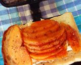 バウルーでチーズと柿のホットサンド作り方1写真