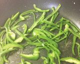 豚肉でチンジャオロース作り方3写真