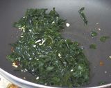 大量消費に！ワカメのペペロンチーノ作り方3写真