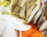 白菜と鶏団子の具沢山お味噌汁！作り方2写真